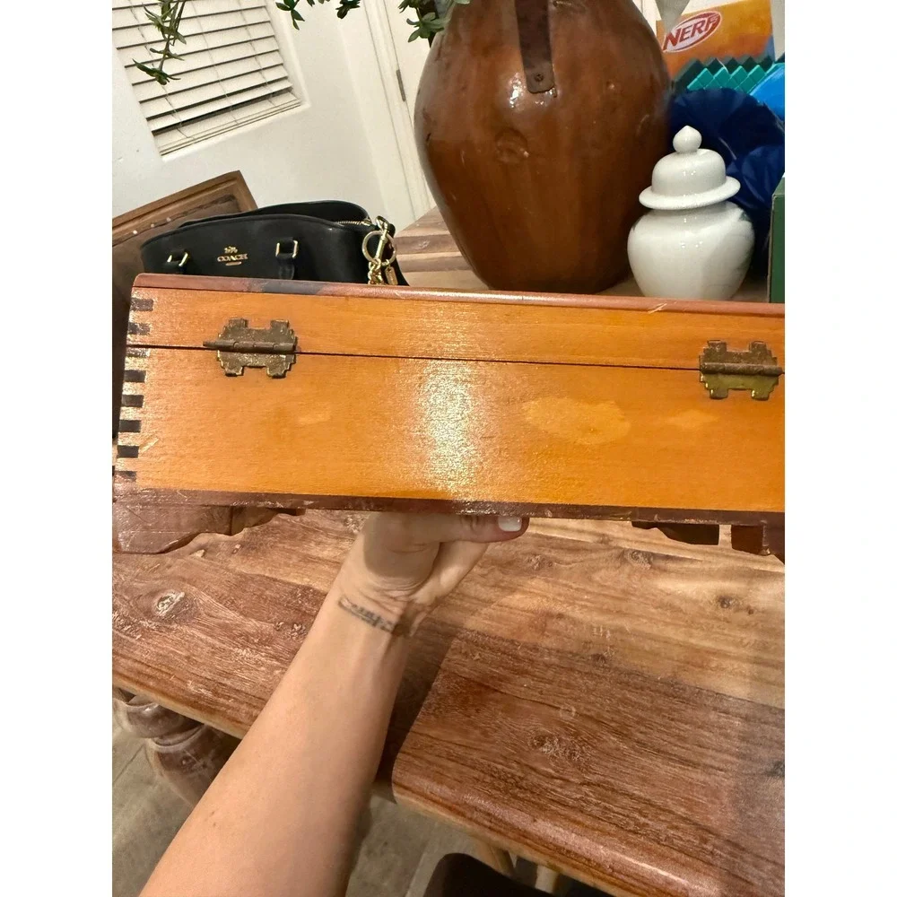 MCM Cedar‎ Wood Trinket Box, Decorative Landscape Lid, Keepsake Chest